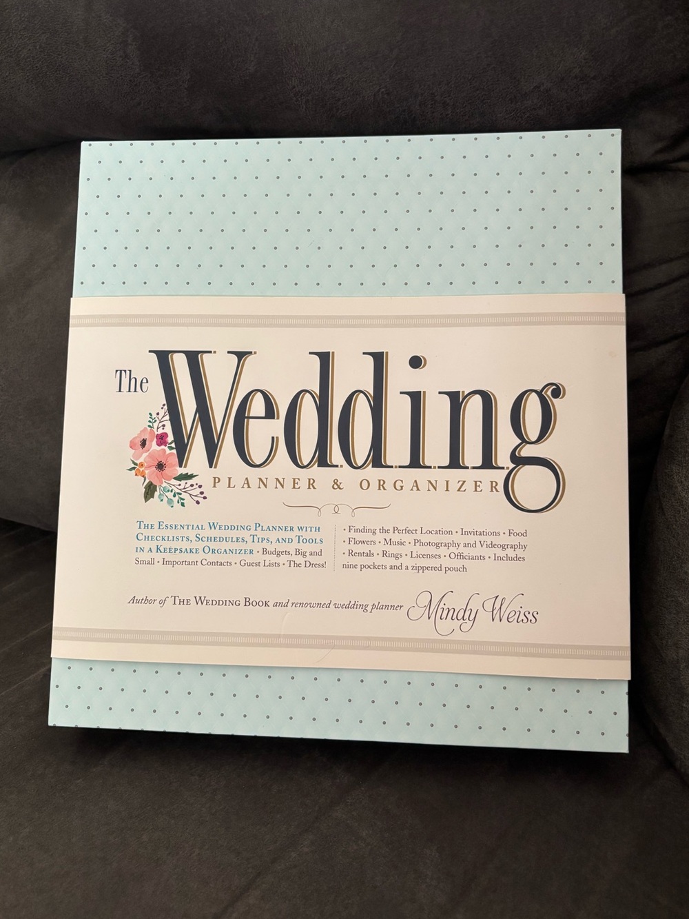 The Wedding Planner & Organizer — NEW! By Mindy Weiss